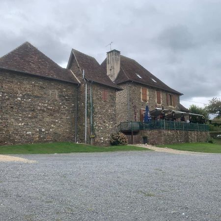 La Taverne Du Boucher Hotel Sarlande Luaran gambar