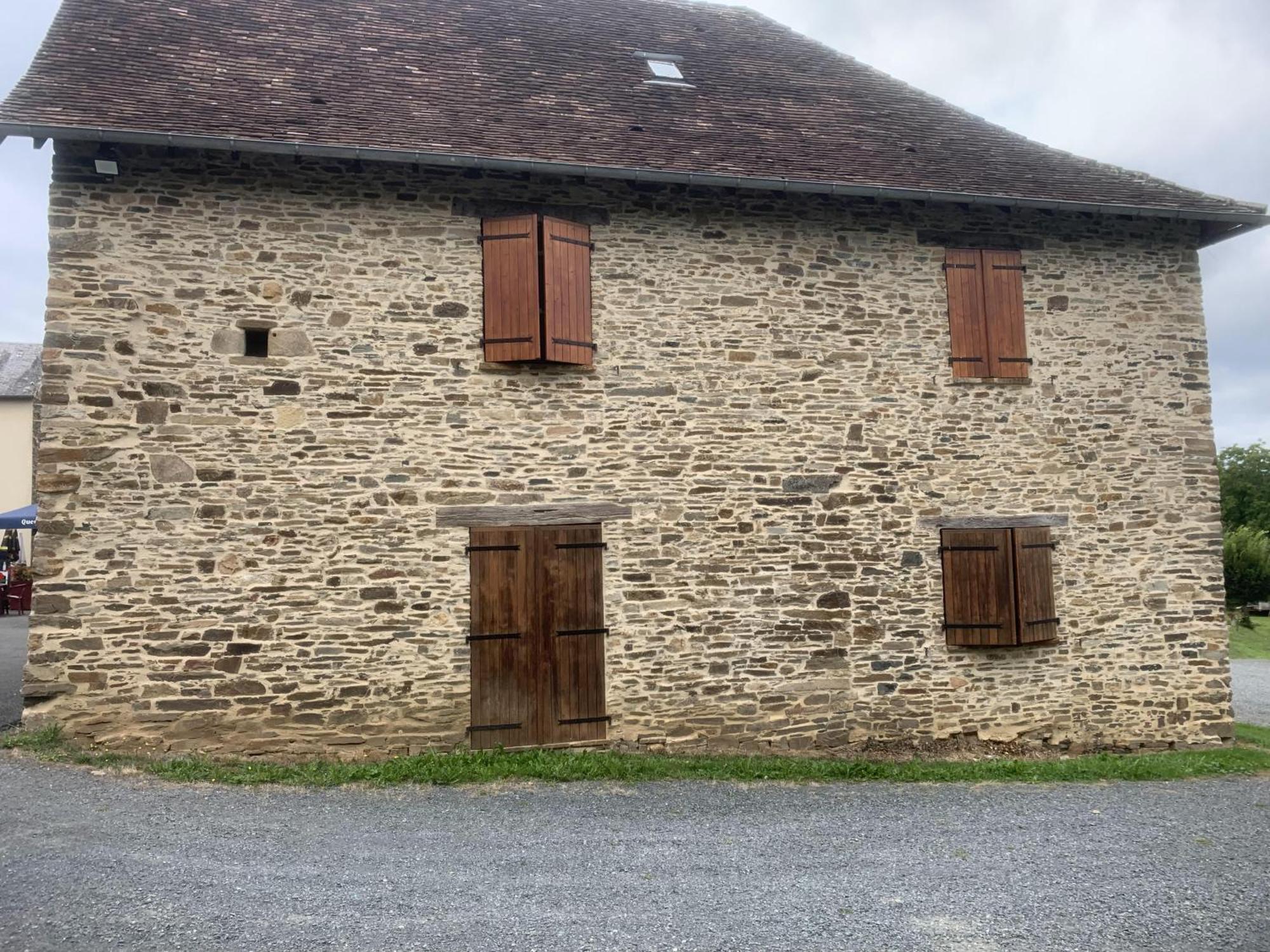 La Taverne Du Boucher Hotel Sarlande Luaran gambar